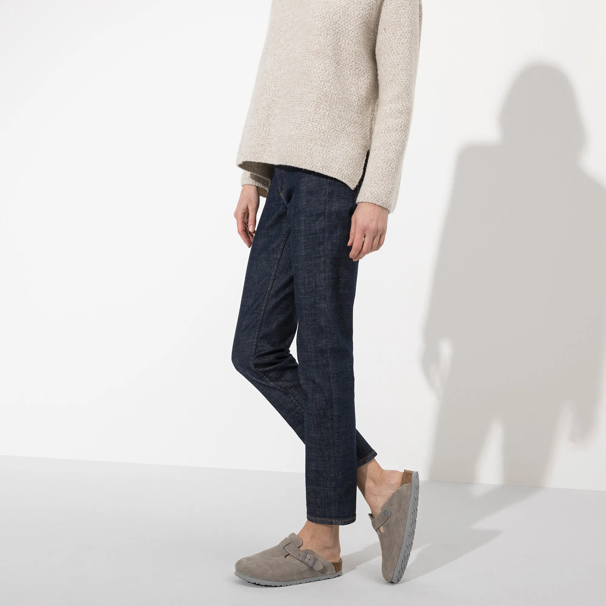 Boston Suede Leather in Stone Coin (Soft Footbed)