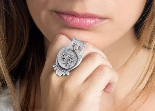 Chai Medallion Life Ring on an Wise Owl Design - Sterling Silver