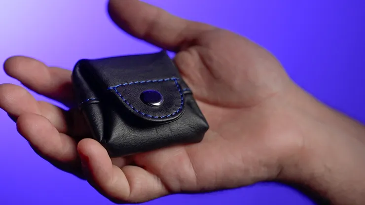 Colour code coin purse - blue by Bob Kohler