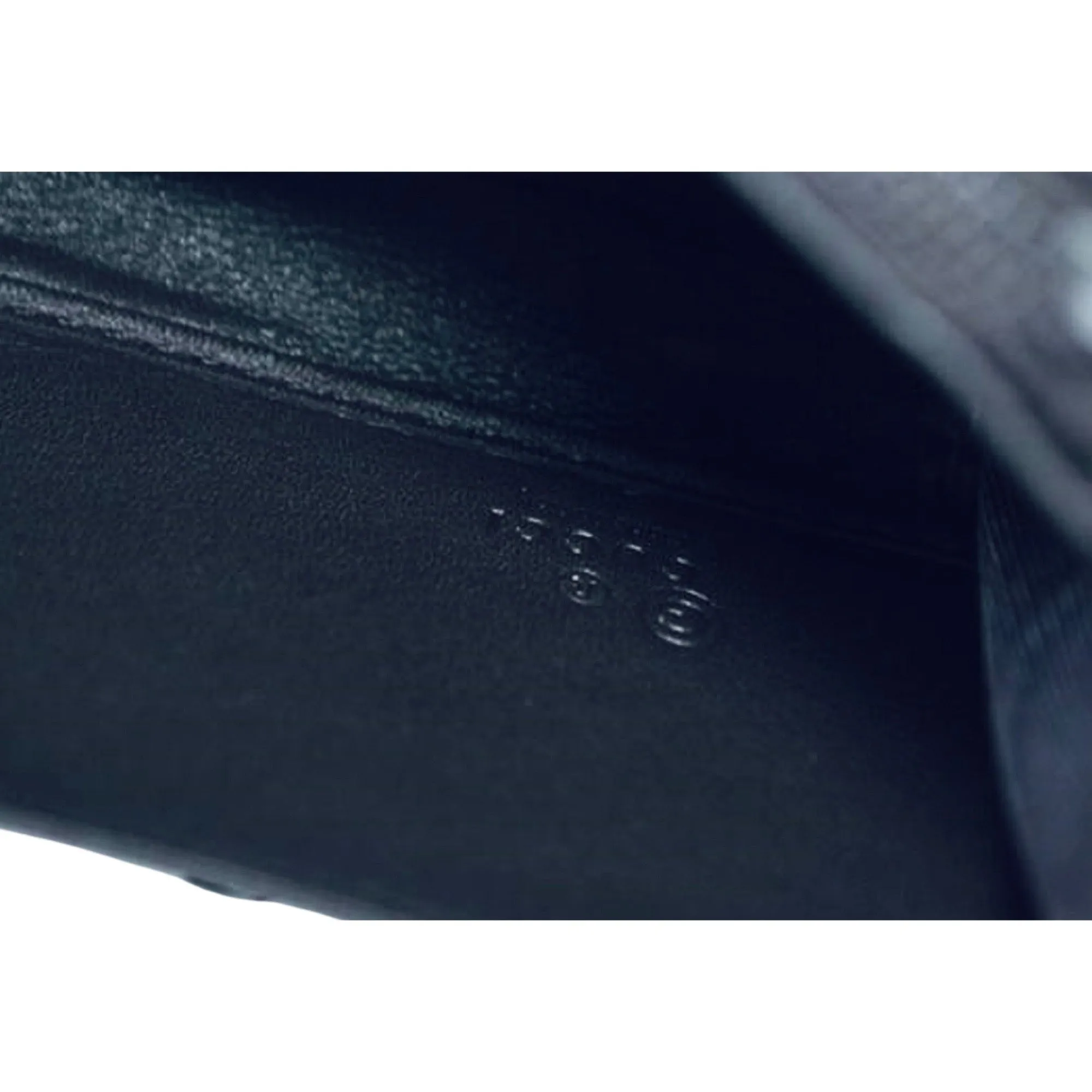 Gucci Womens Navy Microguccissima GG Leather Zipper Wallet