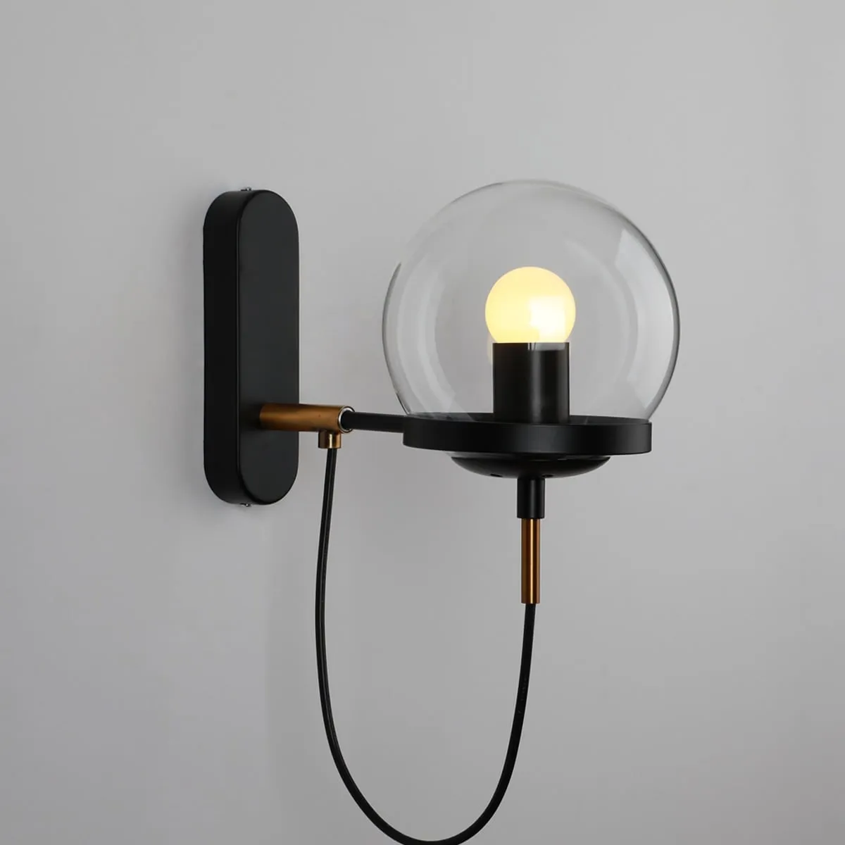 PLEN Wall Light
