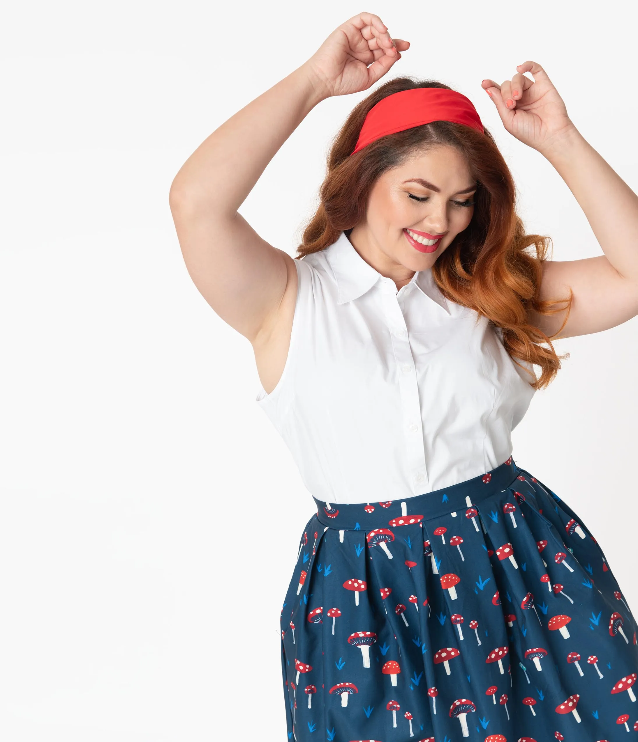 Plus Size White Sleeveless Collared Cotton Button Up Blouse