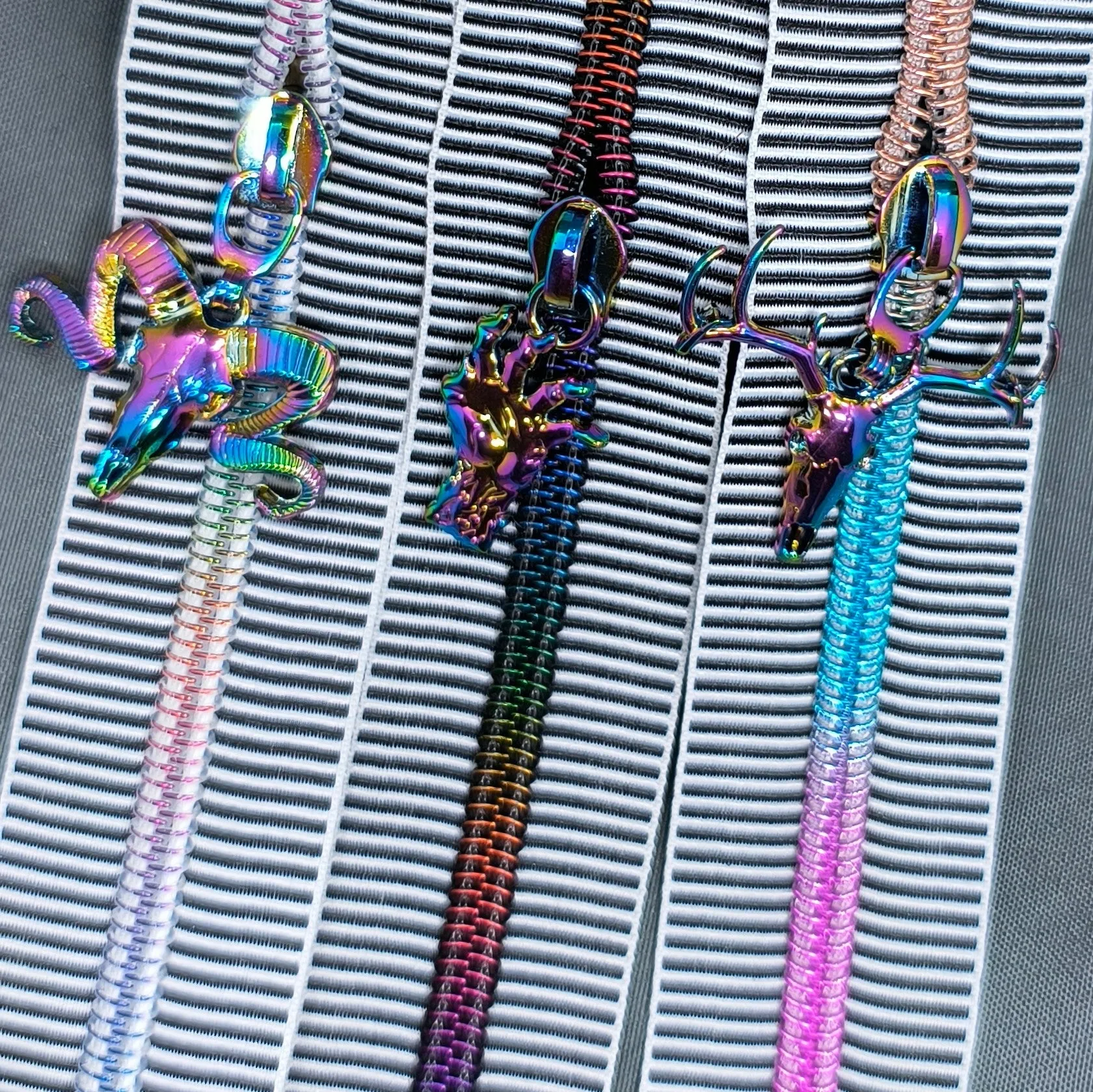 Thin Black and White stripes with Dark Rainbow Gradient Teeth Zipper Tape