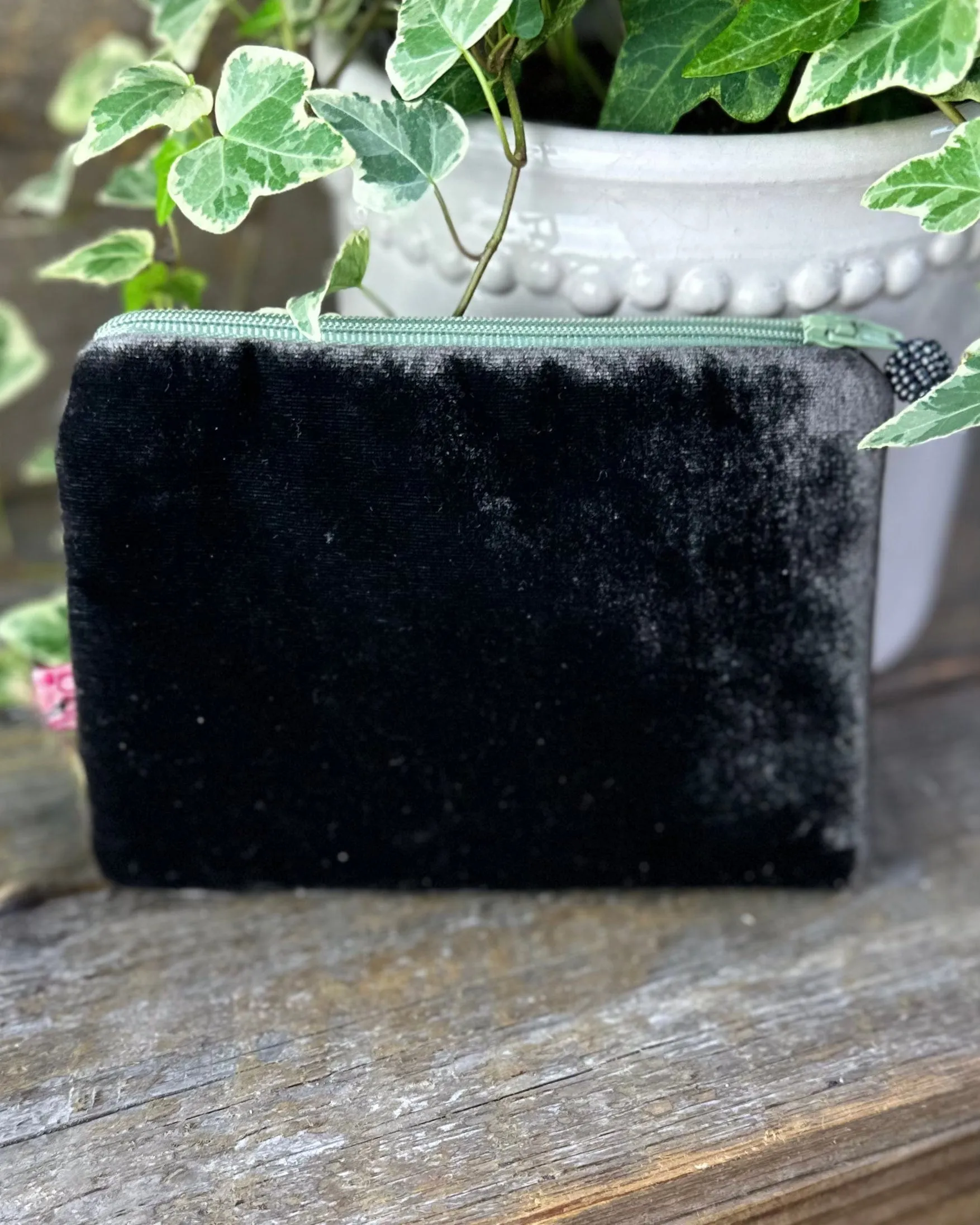 Velvet Fern Coin Purse - Charcoal